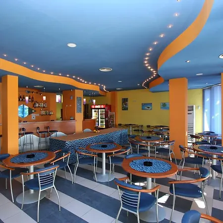 Hotel Siana 2*