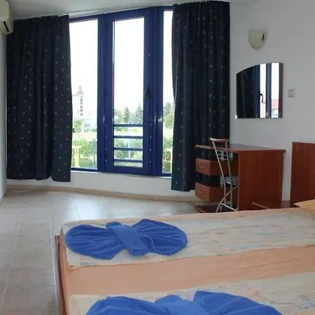 Siana Hotel 2*